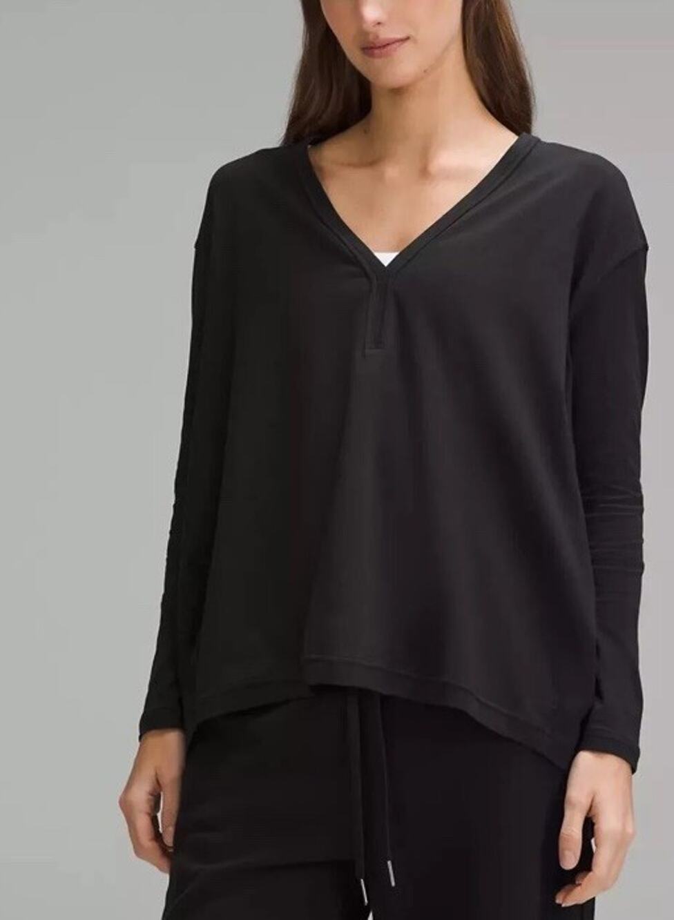New Lululemon Back In Action V-Neck Long-Sleeve Shirt Black Size 4 Pima Cotton